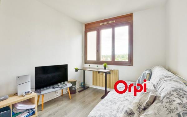 Appartement à vendre    4 pièces • 72,22 m2 Saint-Genis-Laval