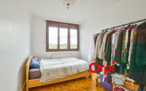 Appartement à vendre    4 pièces • 72,22 m2 Saint-Genis-Laval