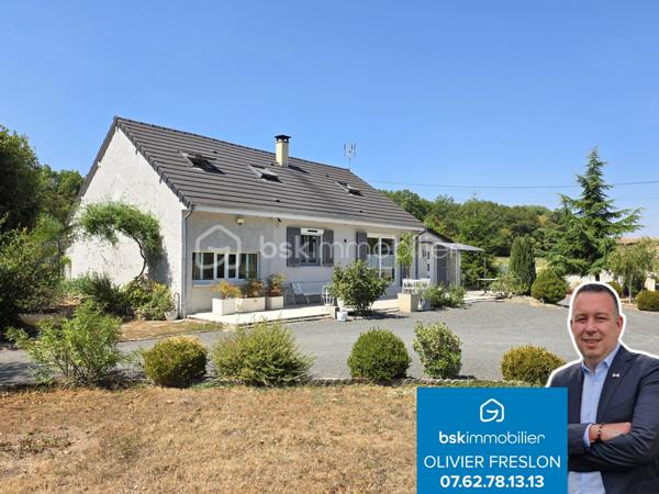 Magnifique Pavillon de plain pied de 149m² avec patio et dépendances à Avril sur Loire.

Amoureux des jolis coins de campagne, situé à deux du joli village d'Avril sur Loire, proche des écoles, commerces et commodités de Decize, nous présentons ce magnifique pavillon de plain pied d'une superficie habitable de 149m², 6 pièces composées, d'une spacieuse entrée, d'une grande pièce de vie de 50m², comprenant salon, séjour et cuisine ouverte, aménagée et équipée, d'un wc, d'une salle de bain, d'une suite parentale avec salle d'eau privative, d'un espaxe bureau et d'un cellier au rez-de-chaussée, d'un palier et de 3 chambres à l'étage dont avec espace dressing.  Cette maison dispose de plusieurs tzrrasses, d'un grand patio avec cuisine d'été, d'une dépendance de garage, d'un appentis de stationnement, d'un bucher, d'un grand potager, le tout sur un beau terrain d'environ 2590m², arboré,entretenu et entièrement clos.

Ce pavillon propose une spacieuse entrée qui dessert une suite parentale de 19m², avec salle d'eau privative, et porte fenêtre qui donne sur une terrasse, pièce idéale pour accueillir une 1
activité de gîte ou airbnb.
L'entrée dessert également une grande pièce de vie de 50m², composée d'un espace salon et d'un espace séjour qui dispose d'un poêle à bois pour de belles soirées au coin du feu, pièce dont les portes fenêtres donnent sur une grande terrasse. La pièce de vie se complète d'une cuisine ouverte,  aménagée et équipée dont la porte fenêtre donne sur un grand patio de 65m², véritable atout charme 
Le rez-de-chaussée se complète d'un wc indépendant,  d'une salle de bain avec baignoire et douche, d'un espace se bureau et d'un cellier.
De la pièce de vie, un escalier mène à l'étage, qui propose un palier qui dessert 3 chambres de 11, 14 et 15m², la seconde proposa t un espace dressing. 
A l'extèrieur, cette maison propose plusieurs terrasses, un grand patio de 65m² avec espace cuisine d'été, une dépendance de garage, un appentis de stationnement, un bûcher, un joli potager, le tout sur un beau terrain d'environ 2590m², arboré,entretenu et entièrement clos.
Tous les sols de ce pavillon sont en parquet pour le rez-de-chaussée, et en moquette à l'étage, il dispose d'une isolation double vitrage PVC, de volets roulants motorisés et solaires ou volets bois.
Il propose un type de chauffage au bois (poêle) ou électrique, un ballon production d'eau chaude. 
Cette maison dispose d'une toiture en tuiles mécaniques type tuile béton en bon état,  ainsi qu'une bonne isolation.
Niveau énergie, cette maison dispose d'excellentes notes énergétiques en C en dépenses énergétiques donc économique et B en gaz à effet de serre donc écologique.
Côté assainissement, cette propriété dispose d'une micro-station.
Côté internet, elle dispose de la fibre. 

Les plus de cette maison 
Sa localisation dans un joli coin de campagne, ses grands volumes de pièces dont sa pièce de vie, ses 4 chambres dont sa suite parentale de plain pied avec salle d'eau privative, ses terrasses, son grand patio, sa dépendance de garage, son joli potager, 

Photos supplémentaires disponibles sur BSK IMMOBILIER 
Pour tout renseignement complémentaire ou pour une visite, contactez-moi au 07 62 78 13 13.
Idéale pour une grande famille, pour une résidence secondaire à la campagne, cette maison est un vrai coup de cœur, une belle opportunité à saisir dès maintenant !!!