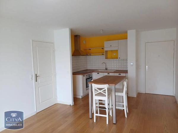 Appartement à louer 2 pièces 43.93m² Noisy-le-Grand (93160)