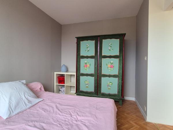 Appartement
         2 pièces
        - 51 m² 65 900 € *