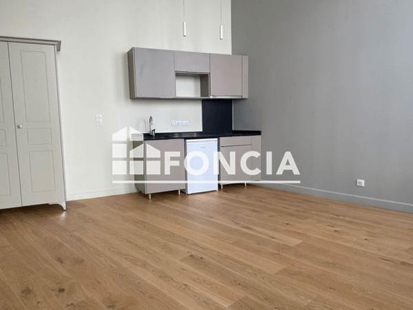 Location Studio 28.6 m² - 78 RUE DE PARIS Valenciennes 59300