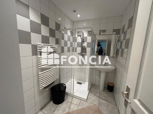 Location Appartement meublé 3 pièces 63.1 m² - LIEU DIT L HUBAC ET ST JEAN Chateauredon 04270