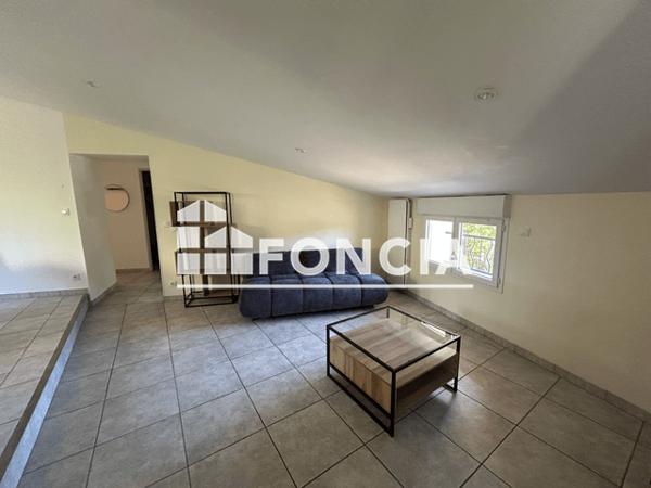 Location Appartement meublé 3 pièces 63.1 m² - LIEU DIT L HUBAC ET ST JEAN Chateauredon 04270