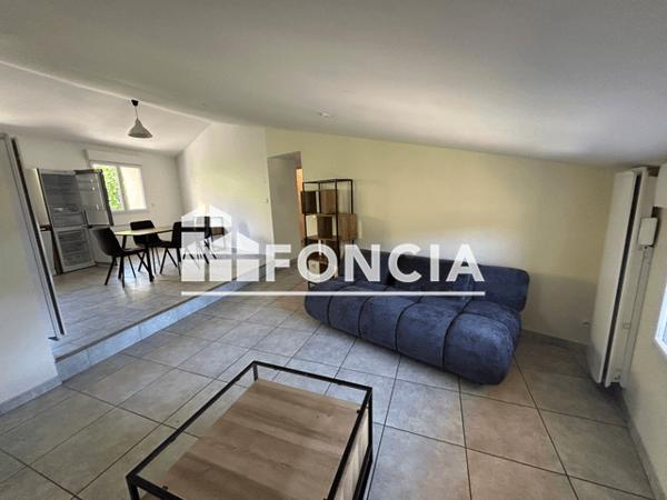 Location Appartement meublé 3 pièces 63.1 m² - LIEU DIT L HUBAC ET ST JEAN Chateauredon 04270