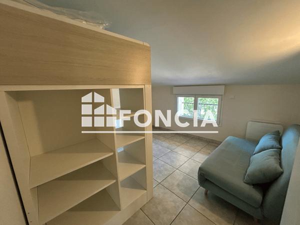Location Appartement meublé 3 pièces 63.1 m² - LIEU DIT L HUBAC ET ST JEAN Chateauredon 04270