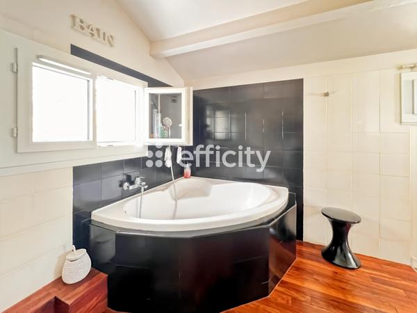 Maison 6 pièces - 150 m²