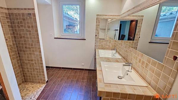 Maison provençale avec piscine