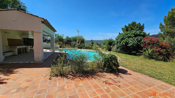 Maison provençale avec piscine