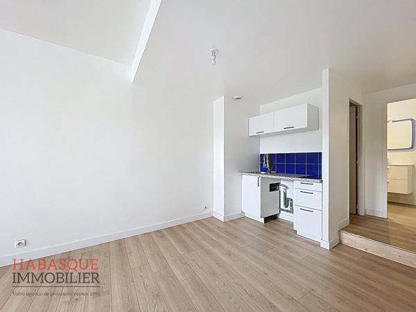 Appartement Lesneven 1 pièce(s) 32.81 m2 , Lesneven