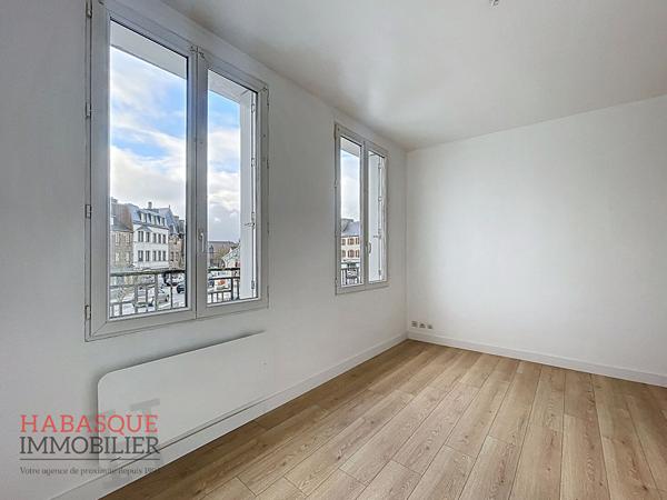 Appartement Lesneven 1 pièce(s) 32.81 m2 , Lesneven