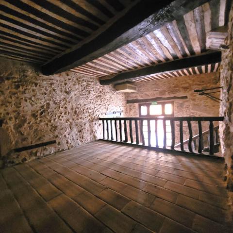 Local commercial Grasse 80.65 m2