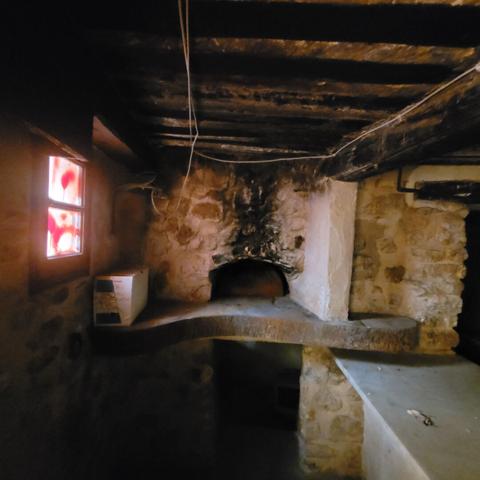 Local commercial Grasse 80.65 m2