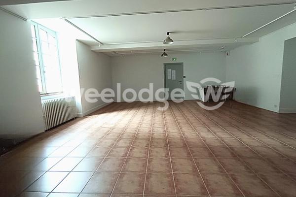 Maison à vendre 15 pièces de 392 m² à Fresselines