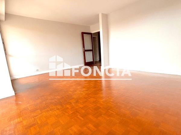 Location Appartement 4 pièces 89.8 m² - RESIDENCE JONGKIND La Cote Saint Andre 38260