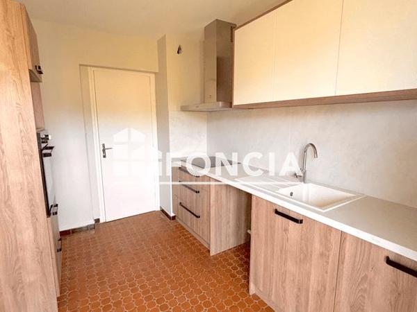 Location Appartement 4 pièces 89.8 m² - RESIDENCE JONGKIND La Cote Saint Andre 38260