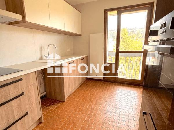 Location Appartement 4 pièces 89.8 m² - RESIDENCE JONGKIND La Cote Saint Andre 38260