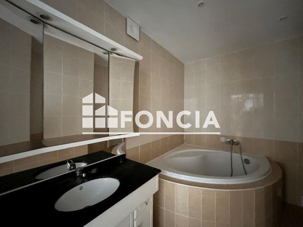 Location Maison 5 pièces 117.9 m² - 360 CHEMIN DES DORRIERS Massieux 01600