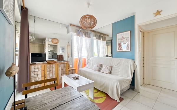 Appartement à vendre    2 pièces • 28 m2 Fréjus