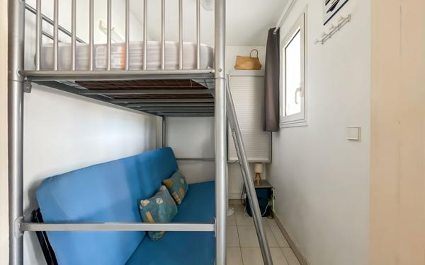 Appartement à vendre    2 pièces • 28 m2 Fréjus