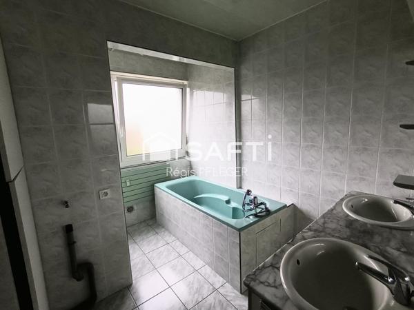 Appartement 73 m2 de type T3 avec balcon