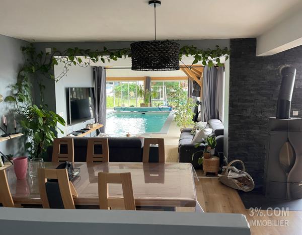 Maison de 230 m², piscine intérieure chauffée 34m² , 4 chambres, garage, terrasse, jardin. Lunéville (54300)