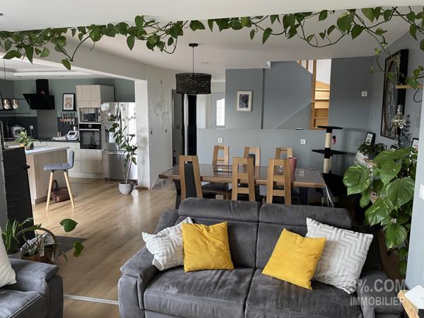 Maison de 230 m², piscine intérieure chauffée 34m² , 4 chambres, garage, terrasse, jardin. Lunéville (54300)