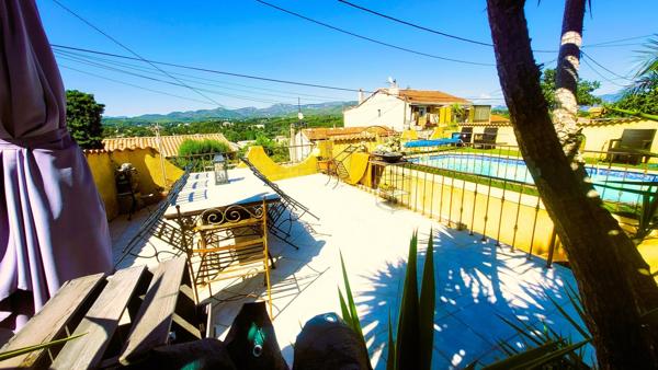 Belle villa avec piscine et garage