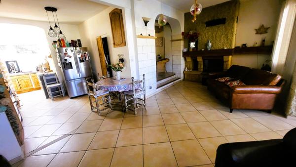 Belle villa avec piscine et garage