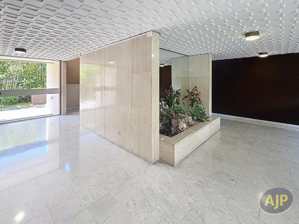 Vente appartement Bordeaux : 121 000 € - AJP Immobilier Pessac