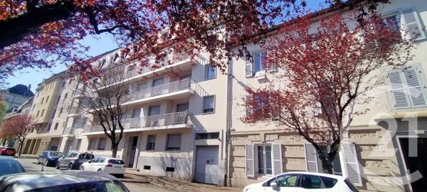 Appartement F3 à vendre  4 pièces - 72 m 2   PERRIGNY  - 39