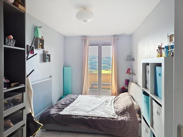 Villa traditionnelle sur les hauteurs de Thurins.