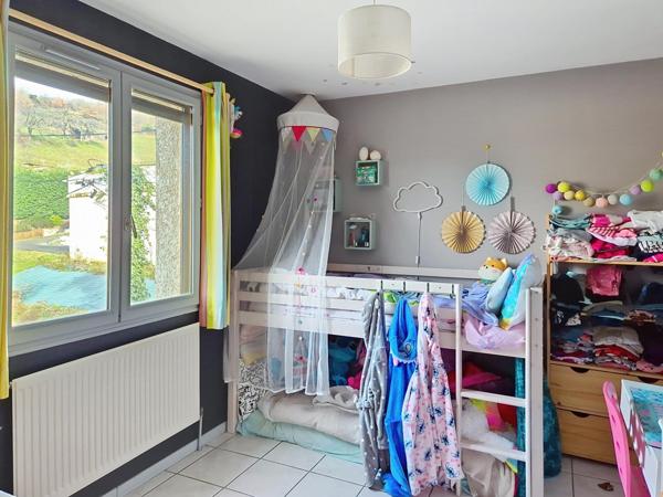 Villa traditionnelle sur les hauteurs de Thurins.