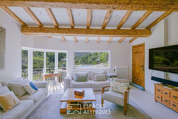 Propriété avec piscine en pleine nature