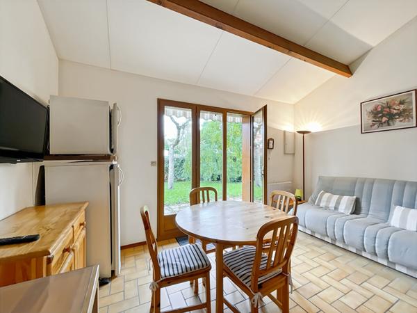 Pavillon T2 mezzanine dans résidence avec piscine chauffée