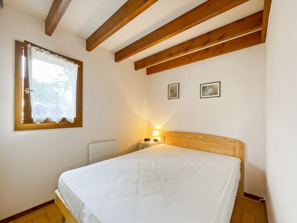 Pavillon T2 mezzanine dans résidence avec piscine chauffée