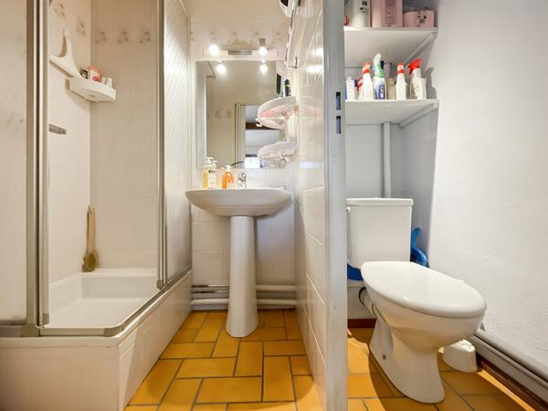 Pavillon T2 mezzanine dans résidence avec piscine chauffée