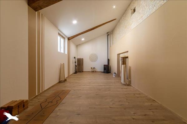 Maison à vendre |  La Croix-Blanche |  7 pièces | 252 m²