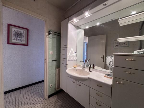 T5 de 99 m² avec balcon, cave et parking  Clermont-Ferrand centre