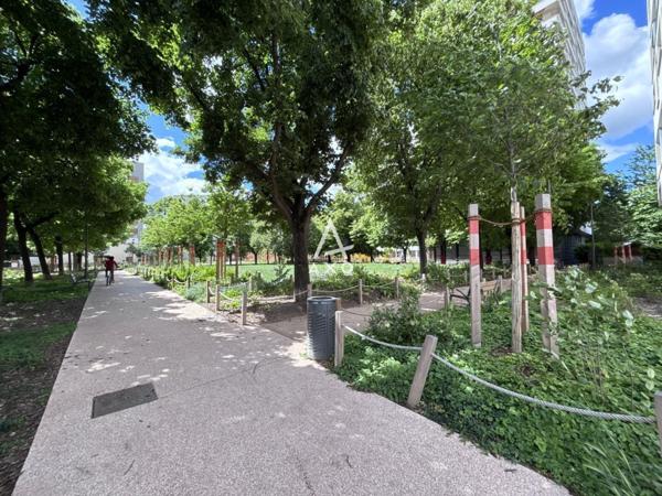 T5 de 99 m² avec balcon, cave et parking  Clermont-Ferrand centre