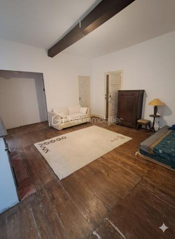 Maison de village de 230 m²