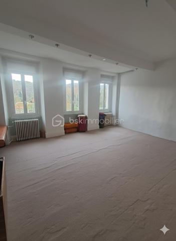 Maison de village de 230 m²