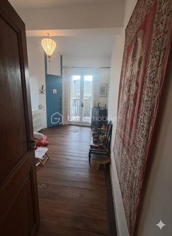 Maison de village de 230 m²