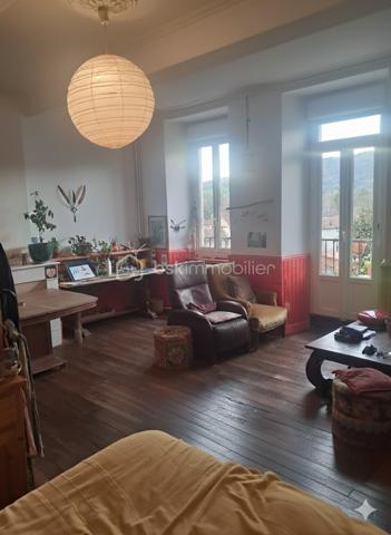 Maison de village de 230 m²