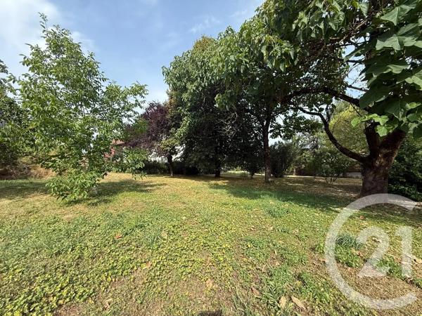 Immeuble à vendre  537 m 2   BOUCLANS  - 25