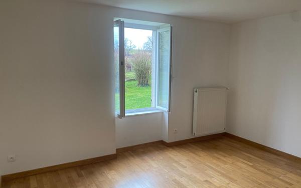 Maison à louer    3 pièces •  Parigny-les-Vaux