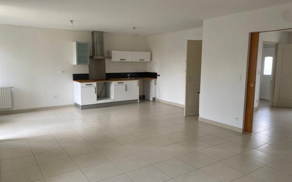 Maison à louer    3 pièces •  Parigny-les-Vaux