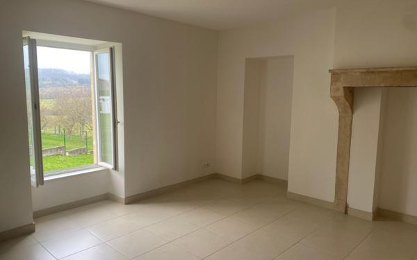 Maison à louer    3 pièces •  Parigny-les-Vaux