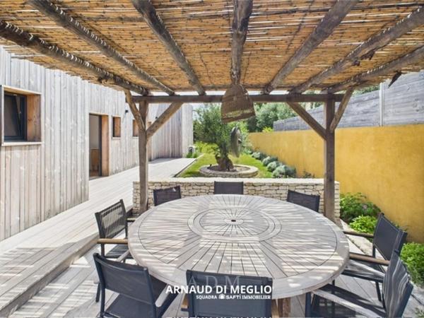 Magnifique propriété dans la campagne bonifacienne