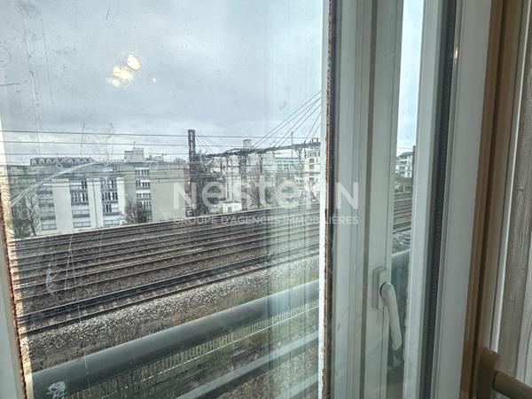 Appartement 2P 47 m2 immeuble récent Ecole vétérinaire avec parking